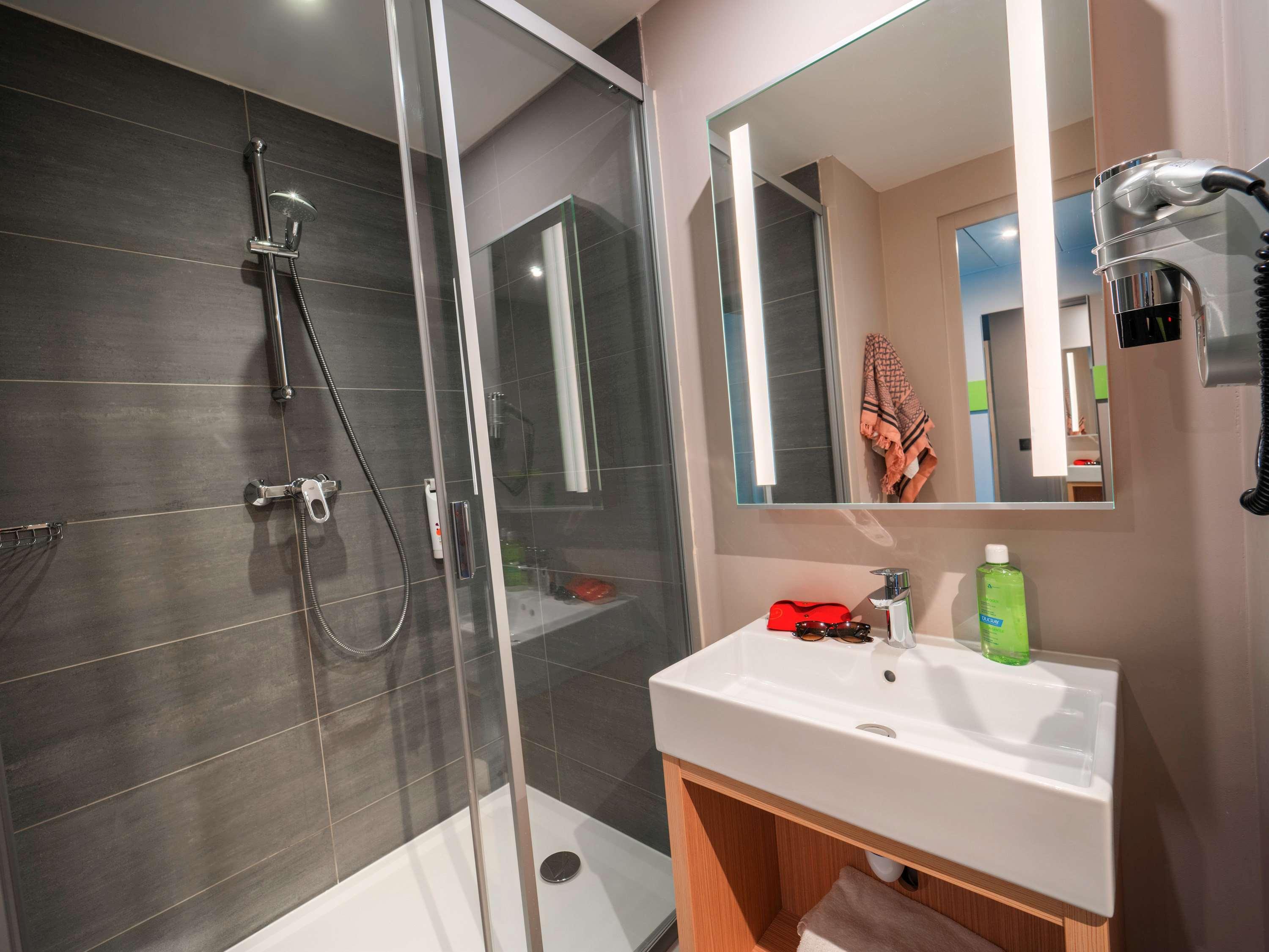 Ibis Styles Clamart Gare Grand Paris エクステリア 写真