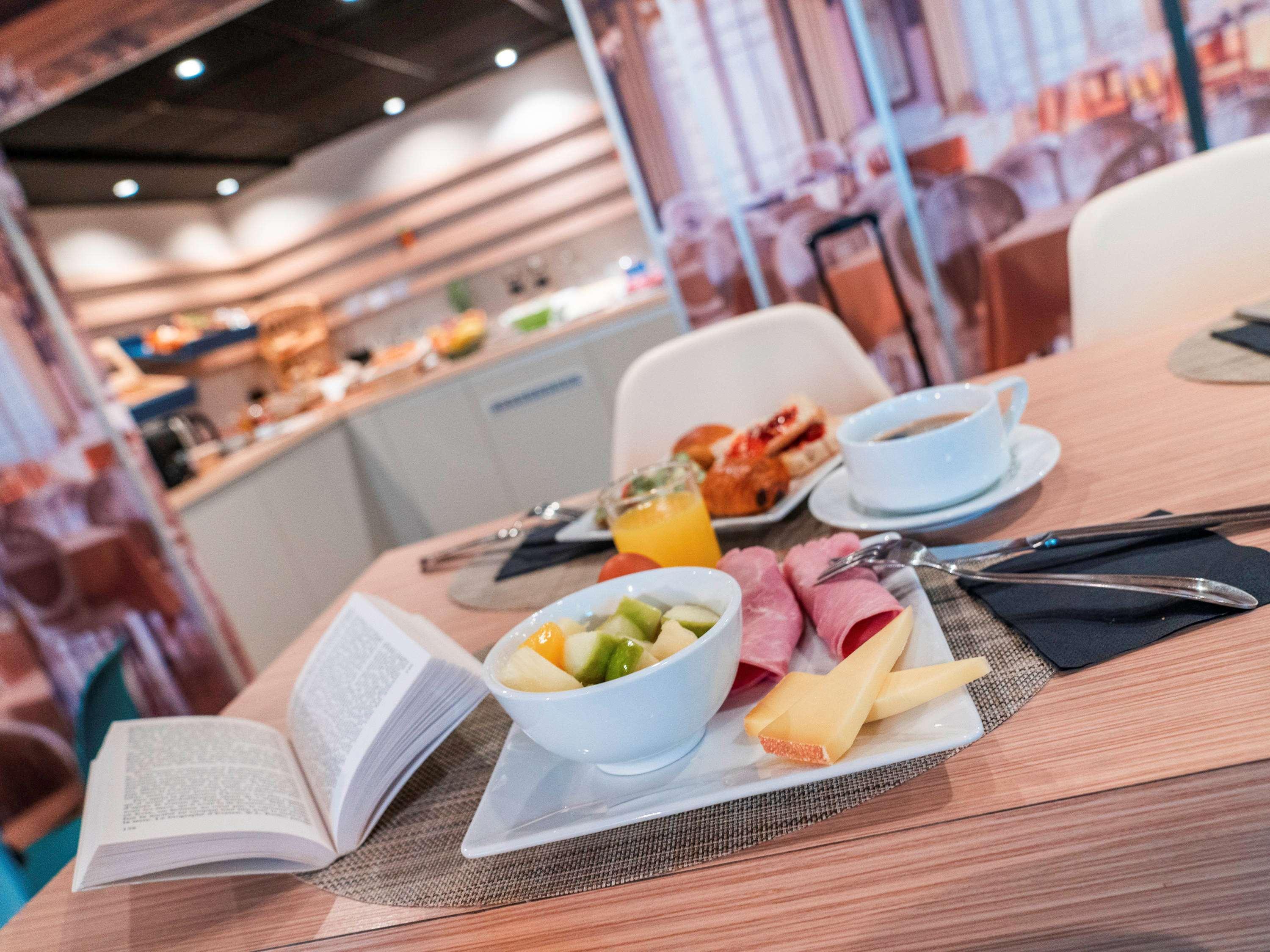 Ibis Styles Clamart Gare Grand Paris エクステリア 写真